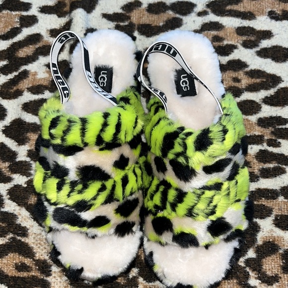 UGG Fluff yeah Animalia Slipper/ Key lime - Picture 1 of 6